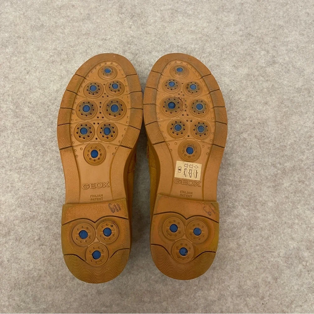 Geox Spherica D25QRA Yellow Suede Penny Chunky Loafers Womens size EURO 39 US9